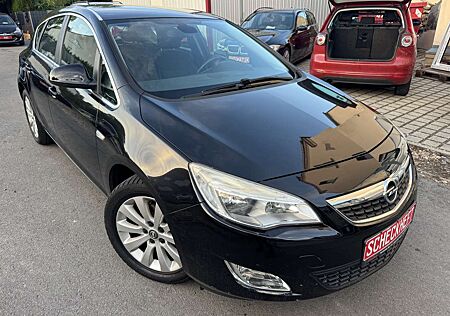 Opel Astra Cosmo/Scheckheft/Navi/Temp./Klima/Alu/TÜV Neu