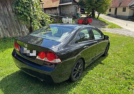 Honda Civic 1.8 i-VTEC Executive Cuir Navi AT