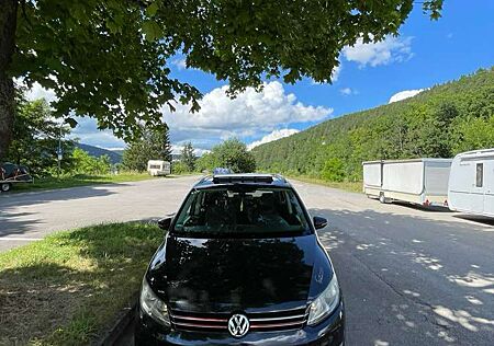 VW Touran Volkswagen 1.6 TDI DPF DSG Comfortline