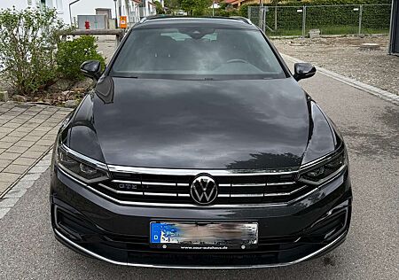 VW Passat Variant Volkswagen GTE 1.4 TSI DSG AHK Navi LED Matrix
