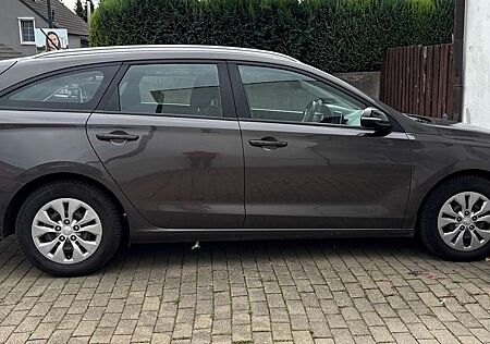 Hyundai i30 Kombi Kombi 1.0 T-GDI Trend