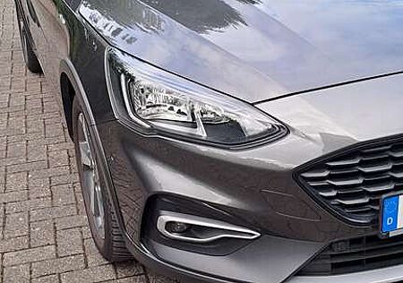 Ford Focus Active X