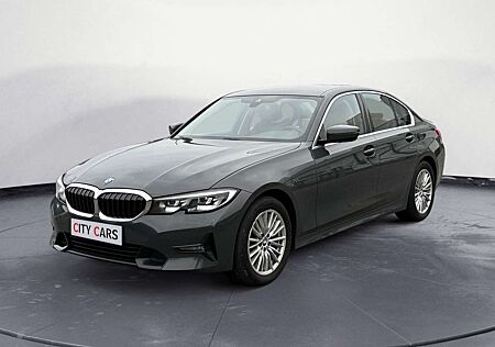 BMW 320 3 Limousine d Sport Line Navi LED