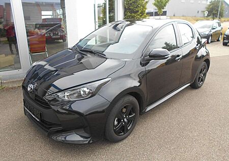 Toyota Yaris Comfort m. Aluräder, Klima, Abstandstempomat