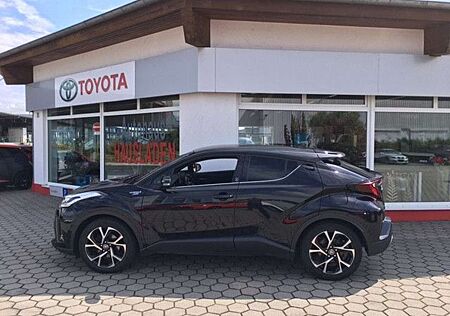 Toyota C-HR Hybrid Team D