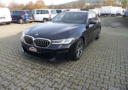 BMW 540 i xDrive M-SPORTPAKET+360° Cam+Laser+AHK+Leder