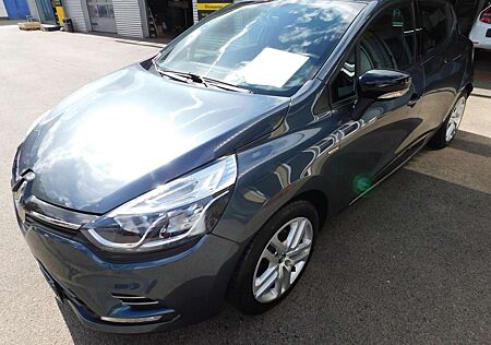 Renault Clio IV 1.2 16V 75 Limited