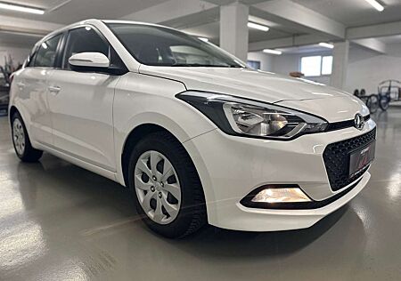 Hyundai i20 Classic Klima / Allwetter