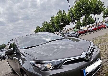 Toyota Auris 1.2 Turbo Edition S+