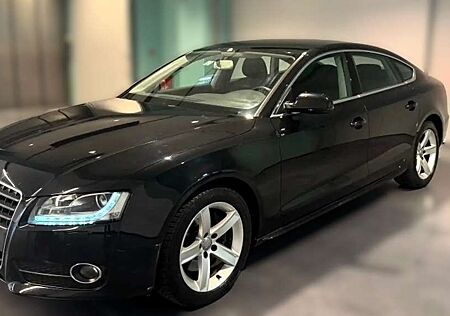 Audi A5 2.0 TFSI Bi-Xenon AHK 1 Hand