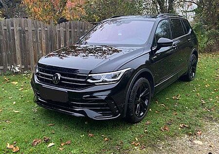 VW Tiguan Allspace Volkswagen R-Line DSG TDI 4 Motion AHK 200PS IQ Licht