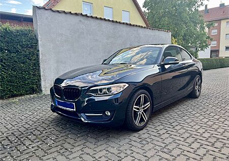 BMW 220i 220 2er Coupe Coupe Sport Line