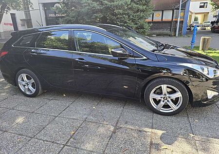Hyundai i40 i40cw 1.7 CRDi Automatik