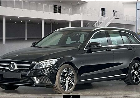 Mercedes-Benz C 300 T de VollLeder*LED*Navi*AHK*18*VZ*Distroni