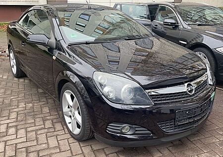Opel Astra 1.9 H Twintop 130 KW