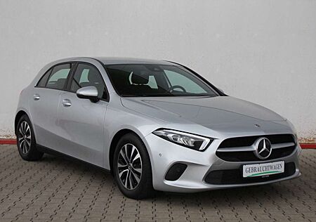 Mercedes-Benz A 180 d 8G-Dct 458 WideScreen Apple CarPlay LED