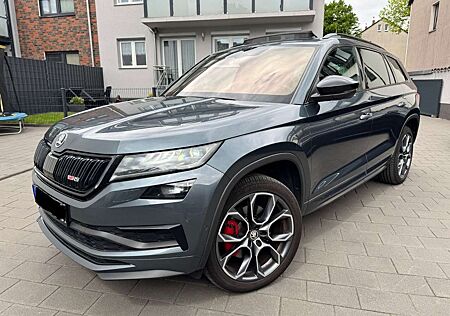 Skoda Kodiaq RS 4x4*AHK*Panorama*STHZ*1-Hand*Maxi-Voll
