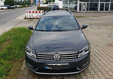 VW Passat Variant Volkswagen 2.0 TDI DSG BlueMotion Technology Highline