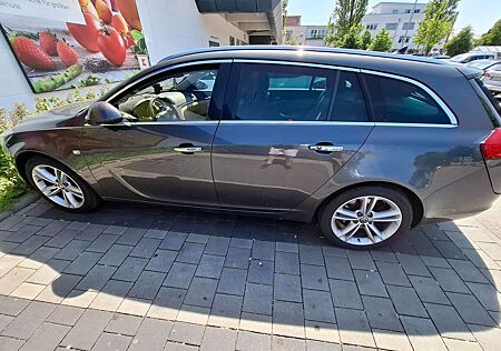 Opel Insignia 2.0CDTI SportsTourer-Innovation Edition TÜV2/26
