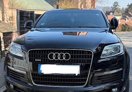 Audi Q7 3.0 TDI DPF quattro tiptronic
