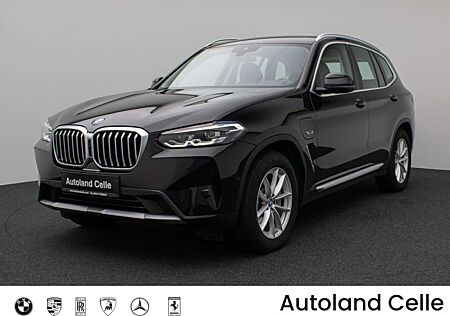 BMW X3 xD30e Panorama 360° HUD DAB AHK Alarm Sport
