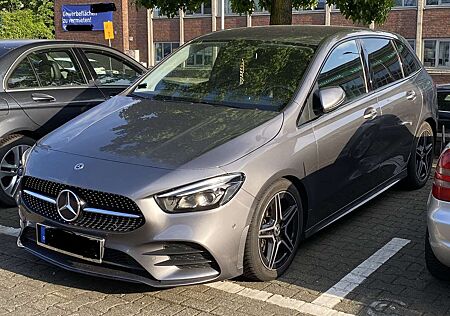 Mercedes-Benz B 180 7G-DCT AMG Line
