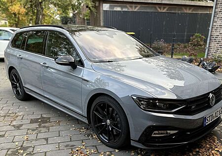 VW Passat Variant Volkswagen R-Line Edition