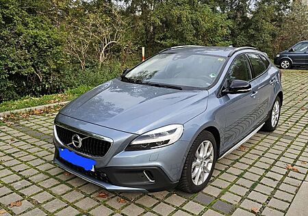 Volvo V90 Cross Country V40 Cross Country T5 AWD Geartronic Pro