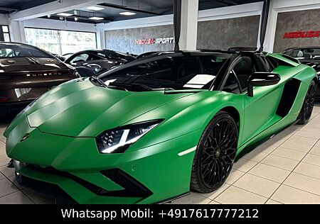 Lamborghini Aventador S ROADSTER GREEN EXT&INT CARBON FULLOP