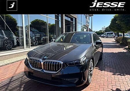 BMW 550 e xDrive LED Pano Live Cockpit Prof. ACC H&K