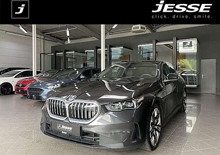 BMW 550 e xDrive LED Pano Live Cockpit Prof. ACC H&K