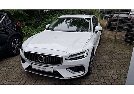 Volvo V60 T6 AWD Recharge Core