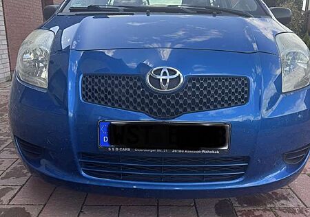 Toyota Yaris 1.0 VVT-i Team