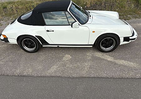 Porsche 911 Carrera Cabriolet