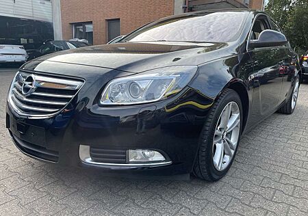 Opel Insignia Sport+Navi+Tempomat+Sitzheizung+Klimaauto