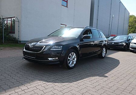 Skoda Octavia Combi Style / 1. Hand / Apple CarPlay