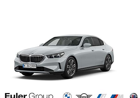 BMW 520 iA Limousine Sportpaket Navi Digitales Cockpit LED