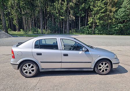 Opel Astra +1.6+Comfort