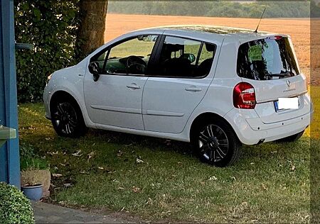Renault Modus 1.2 16V TCENight and Day