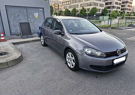 VW Golf Volkswagen 1.6 TDI