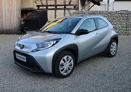 Toyota Aygo (X) Play