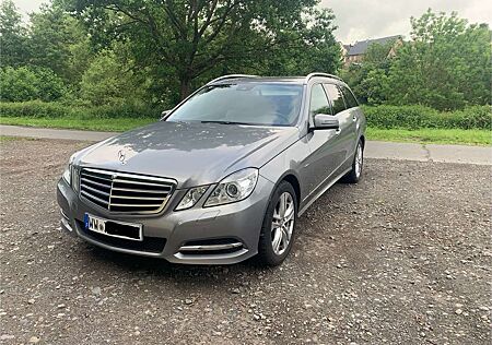 Mercedes-Benz E 220 T CDI Avantgarde