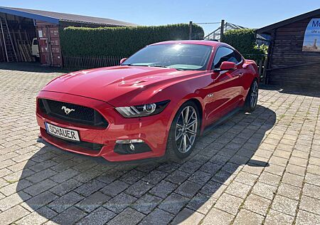 Ford Mustang GT COUPE