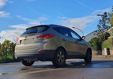 Hyundai ix35 gebraucht kaufen Hyundai ix35 2.0 2WD Automatik Style