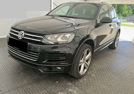 VW Touareg Volkswagen 4.2 V8 TDI R-Line *TOP Ausstattung*