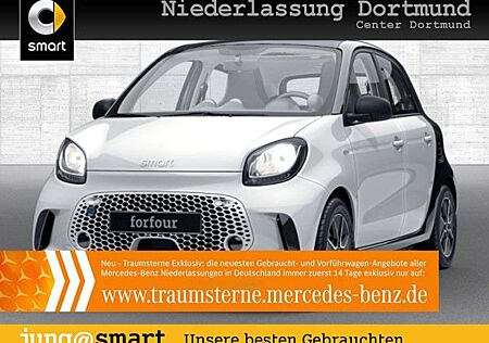 Smart ForFour EQ 60kWed passion SHZ Pano PDC+Kamera