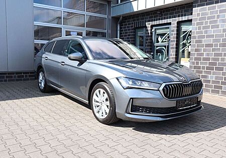 Skoda Superb Combi 2.0 TDI Selection AHK/Navi/Kamera/