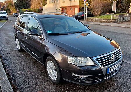 VW Passat Variant Volkswagen Highline Alcantara SHZ AHK SD