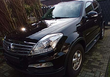 SsangYong Rexton +W+2.2+e-XDi+220+4WD+Automatik+Sapphire