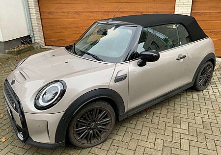 Mini Cooper S Cabrio Yours Trim, unfallfrei